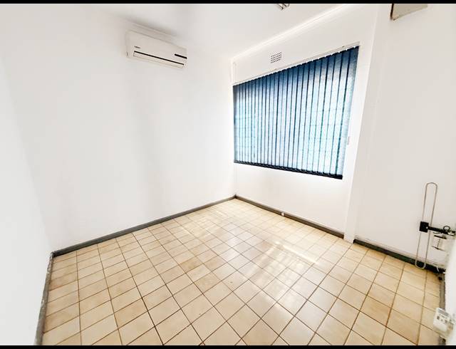 200M² WAREHOUSE TO LET IN ALRODE SOUTH